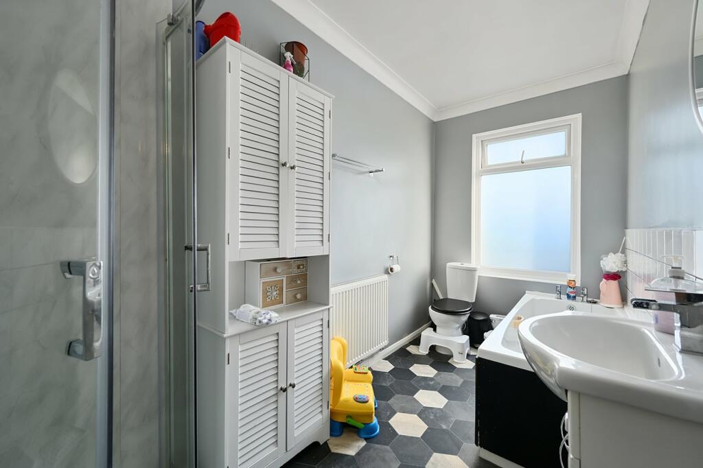 Additional image 10 of Leconfield Road, Lancing, BN15