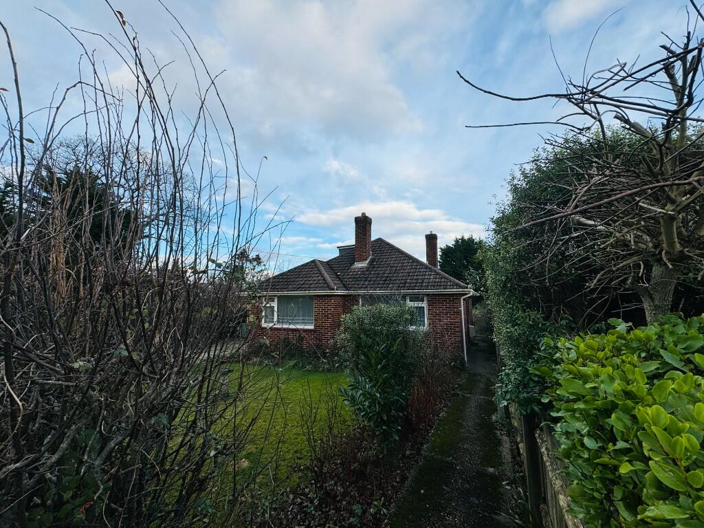 Additional image 25 of Brook Avenue North, New Milton, BH25