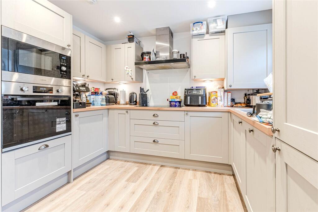 Additional image 4 of Albion Close, Bradford, West Yorkshire