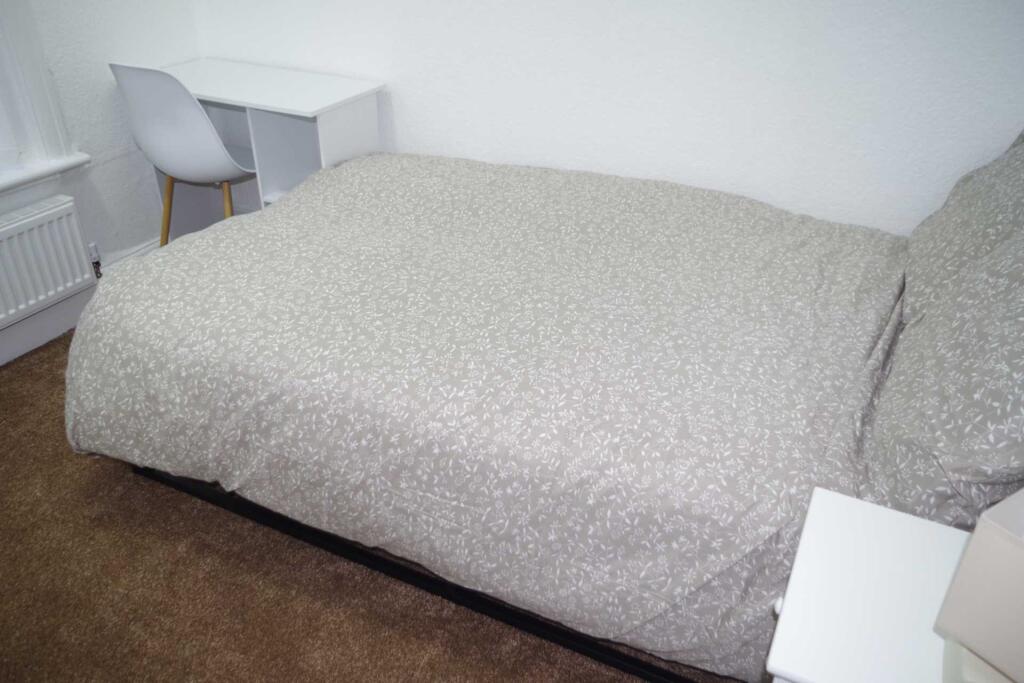 Additional image 22 of Somerset Road, Bolton