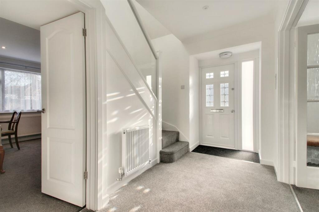 Additional image 25 of Glynde Avenue, Goring-By-Sea, Worthing