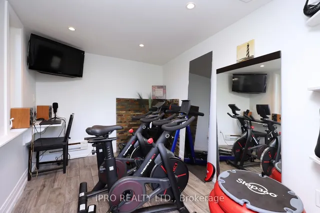 Additional image 24 of 8 Humheller Rd