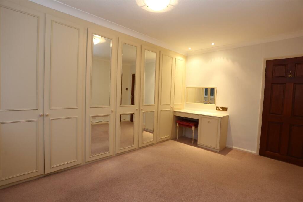 Additional image 24 of Crescent Drive South, Brighton