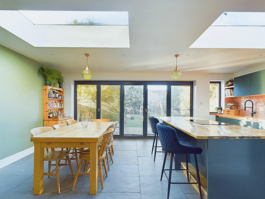 Additional image 9 of Loxwood Avenue, Worthing, BN14 7RF