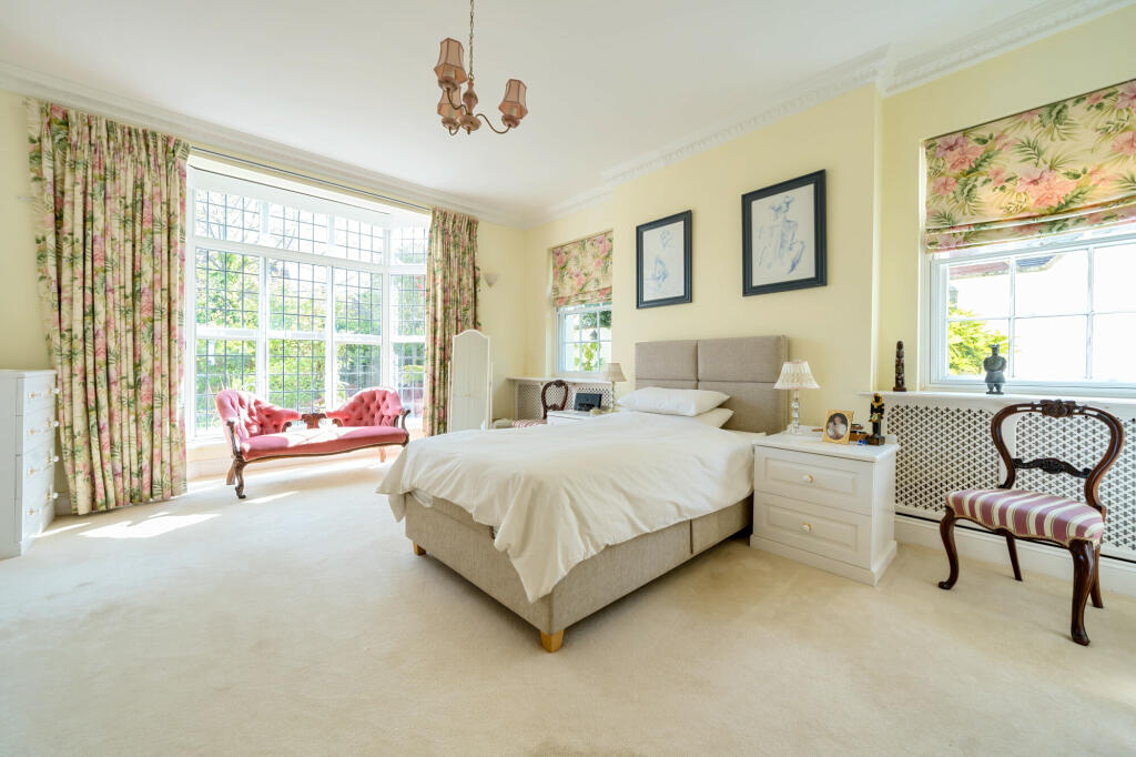 Additional image 10 of High Street, Steyning, BN44