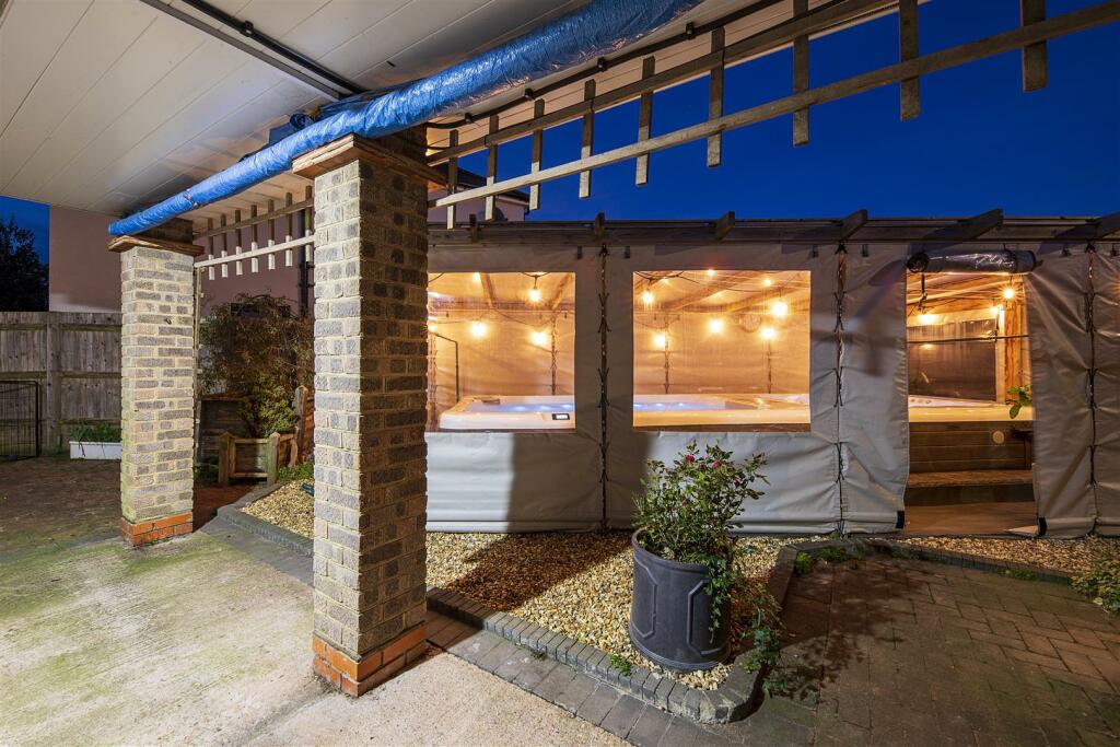 Additional image 34 of Charmandean Road, Broadwater