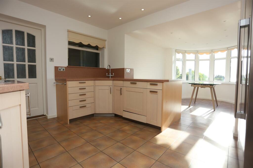 Additional image 13 of Crescent Drive South, Brighton