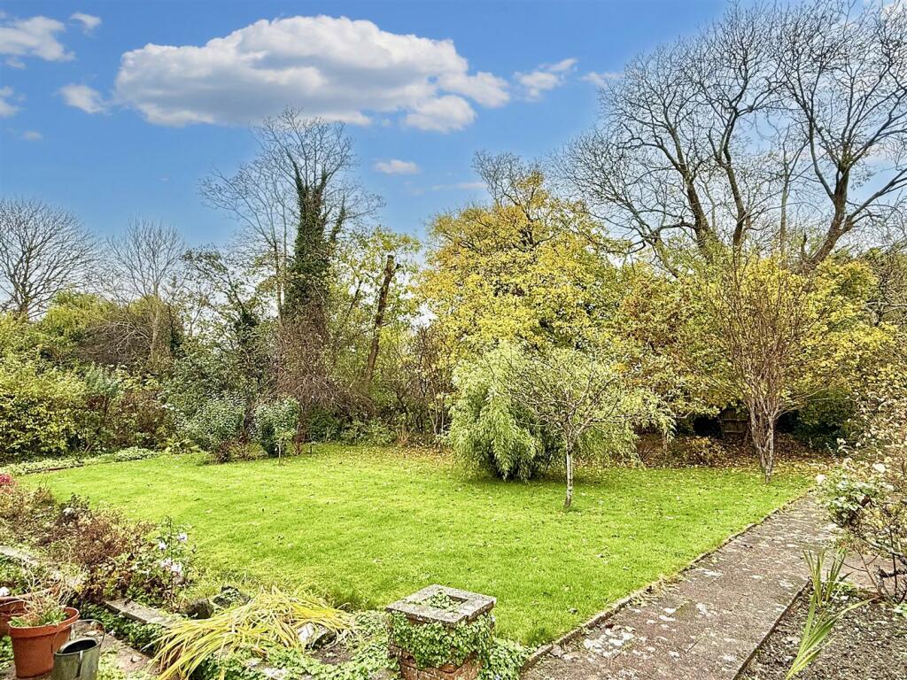 Additional image 13 of Haystoun Close, Eastbourne