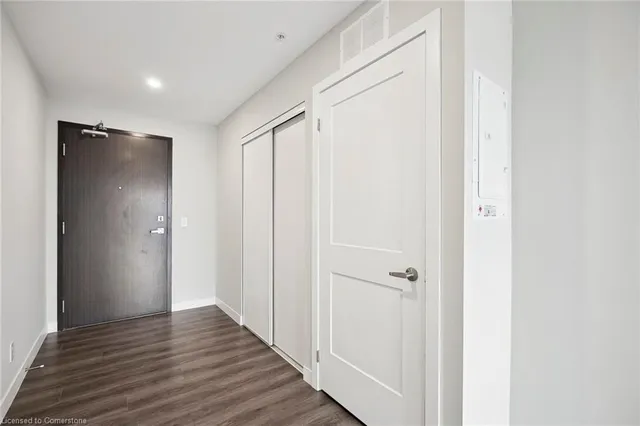 Additional image 4 of 15 Queen St S St Unit 2114