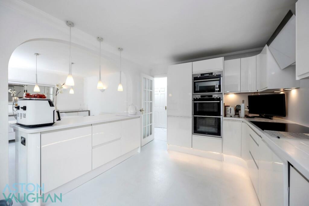 Additional image 5 of Wanderdown Close, Ovingdean, Brighton