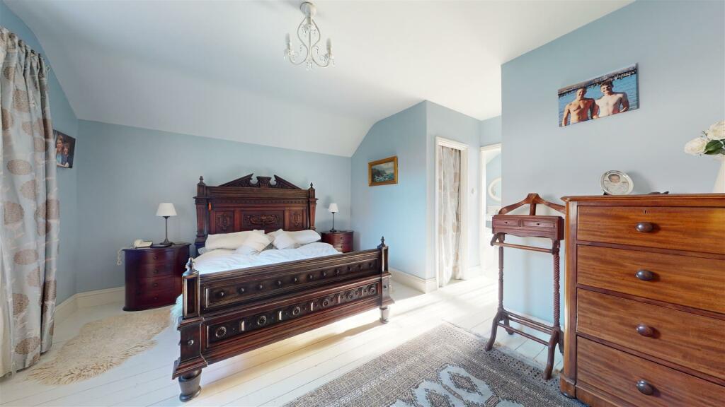 Additional image 8 of High Street, Swanage