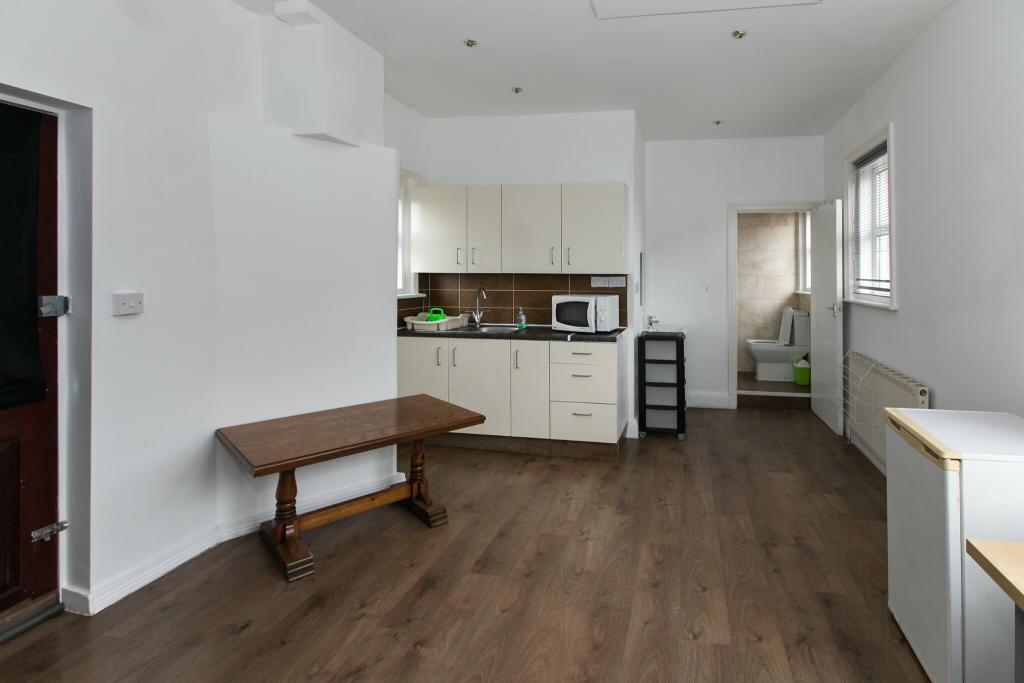 Additional image 15 of 5 Bed Student flat on Kings Road