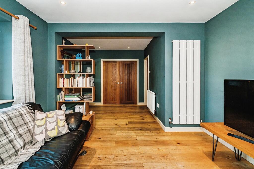 Additional image 14 of Flag Square, Shoreham-By-Sea