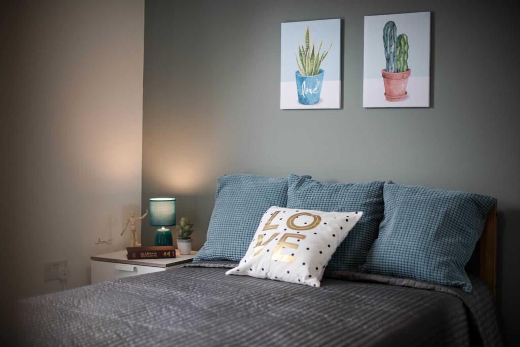 Additional image 49 of Mayfield Avenue