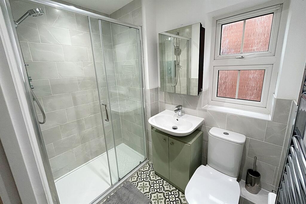 Additional image 9 of Bearwood