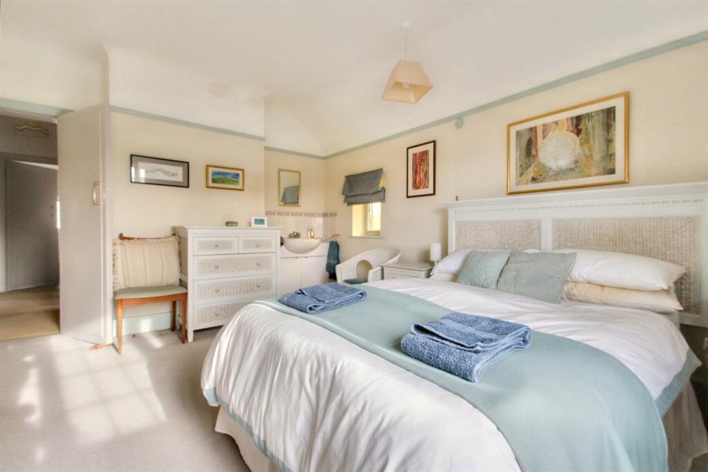 Additional image 19 of Wallace Avenue, Worthing