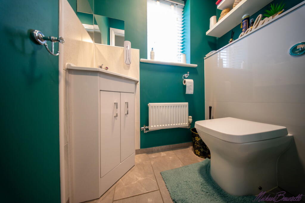 Additional image 9 of Pear Tree Close, Bradford, BD6 2DG