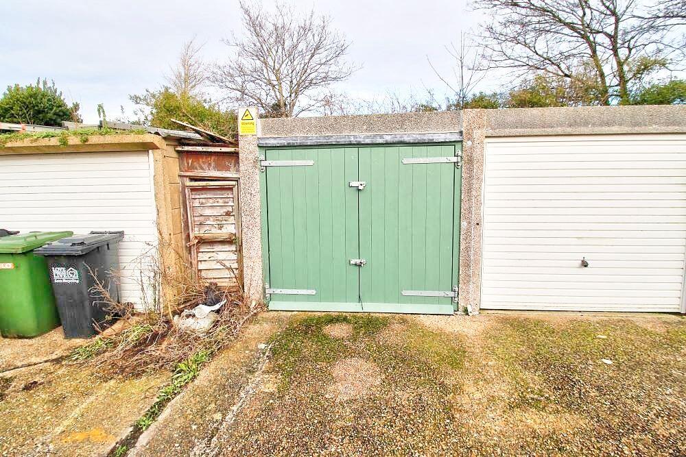 Additional image 18 of Roselands Avenue, Eastbourne, BN22 8NX