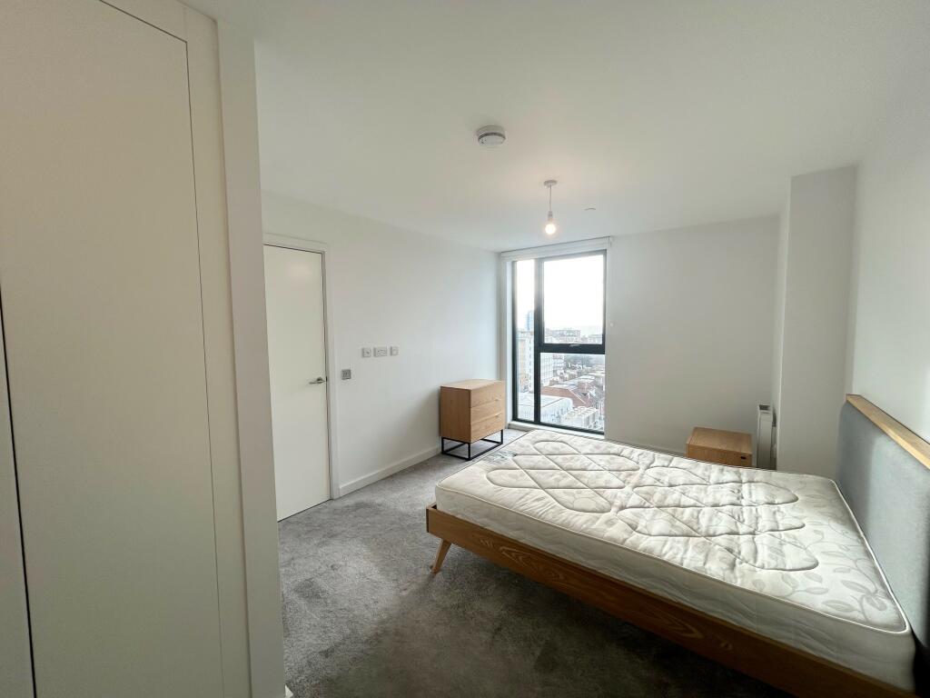 Additional image 11 of The Helm, Holdenhurst Road