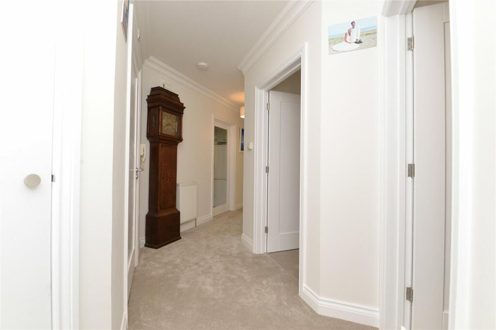 Additional image 9 of Cleeve House, Barton Court Avenue, Barton On Sea, New Milton, BH25