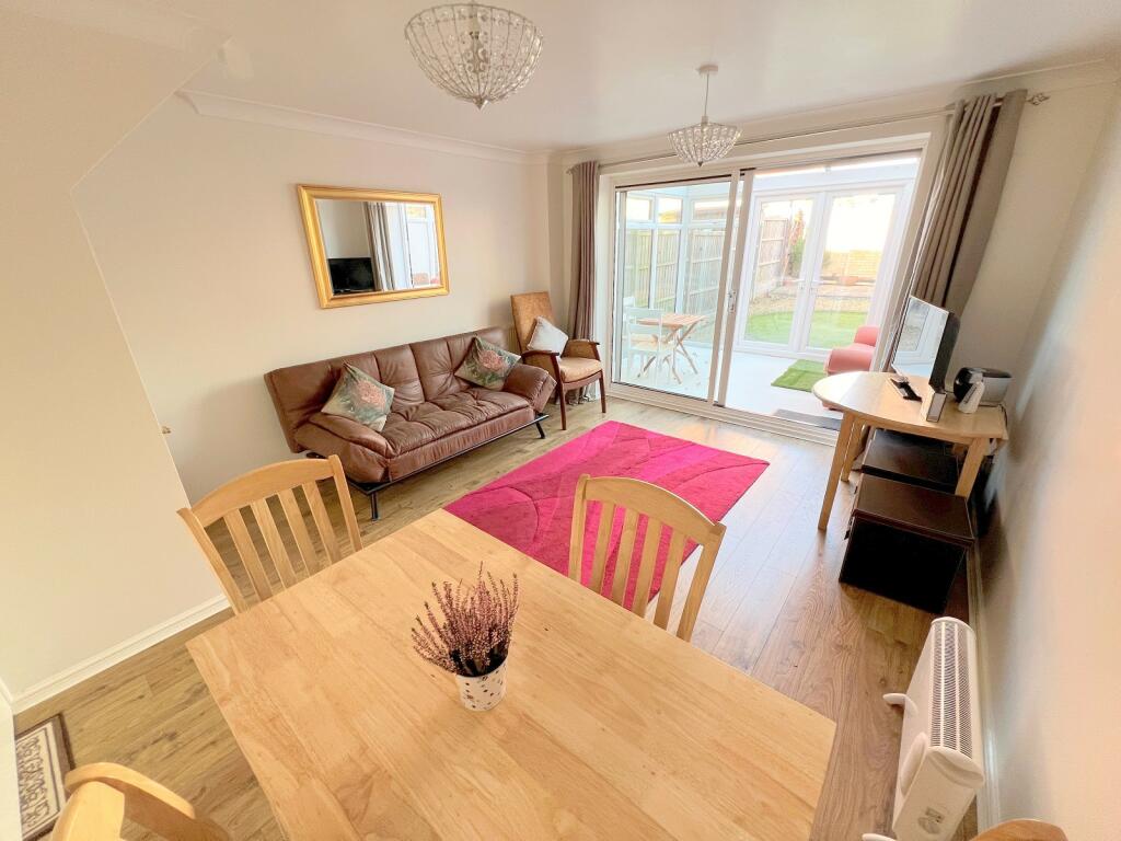 Additional image 3 of Forest Oak Drive, New Milton, Hampshire. BH25 5NT
