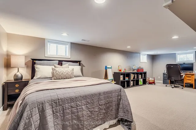 Additional image 30 of 72 De Quincy Blvd