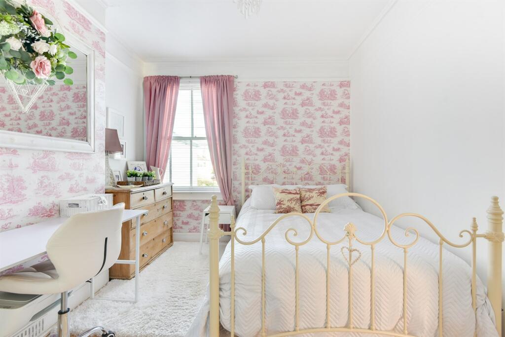 Additional image 25 of Westcourt Road, Worthing, BN14