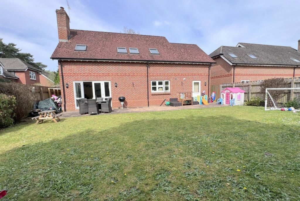 Additional image 19 of Southern Close, West Moors, Ferndown, BH22