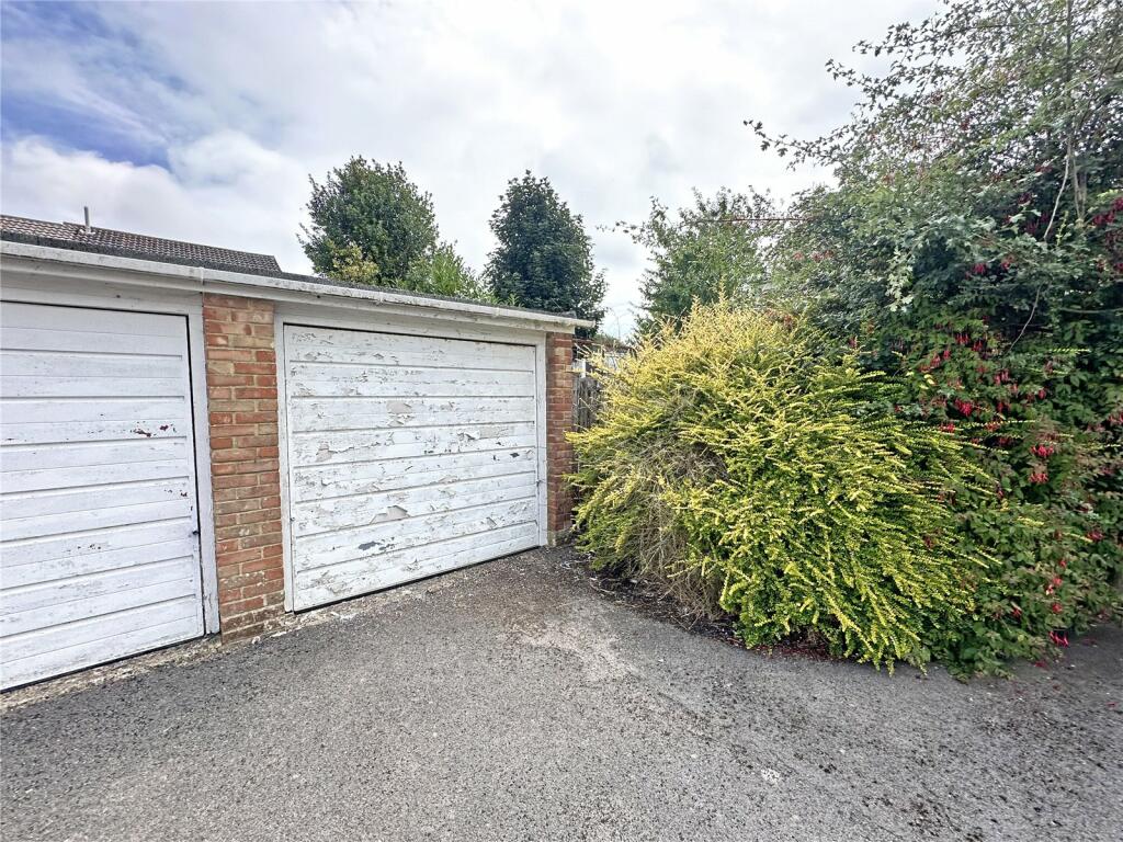 Additional image 13 of The Martells, Barton on Sea, New Milton, Hampshire, BH25