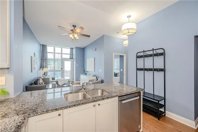 Additional image 13 of 1185 The Queensway Unit 112