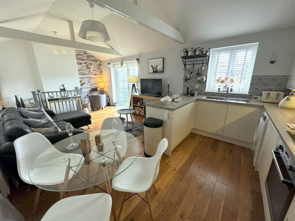 Additional image 2 of High Street, Littlehampton