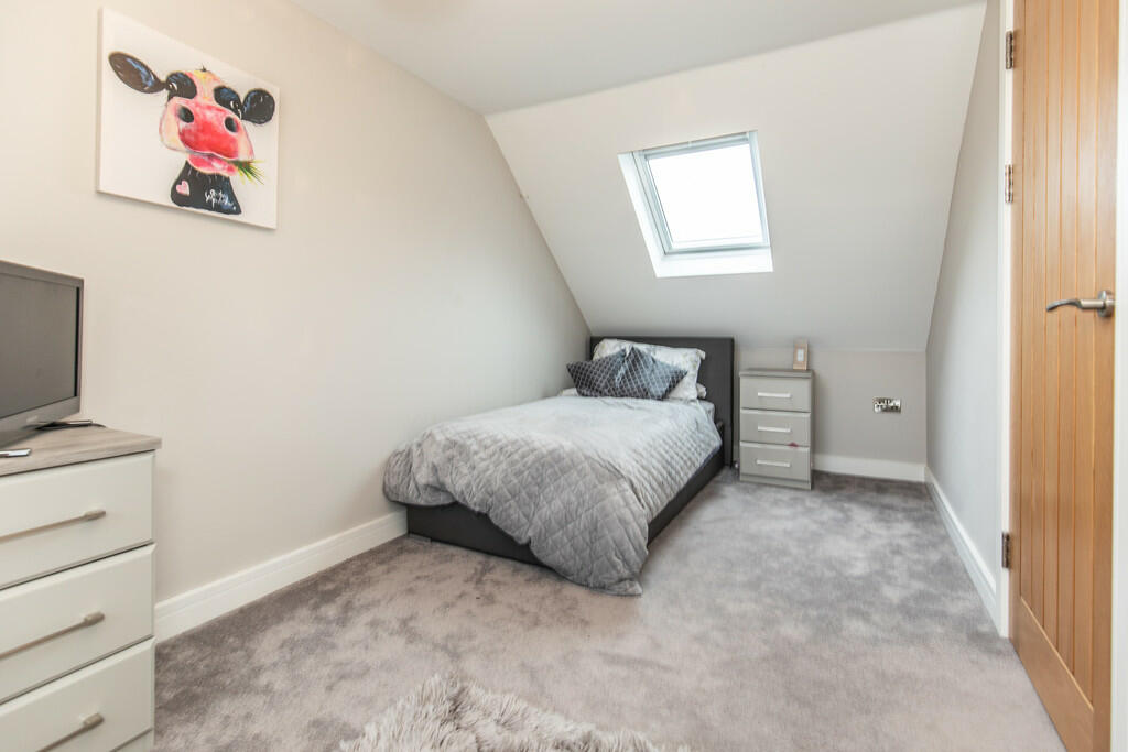 Additional image 31 of Woodland Drive, Hove