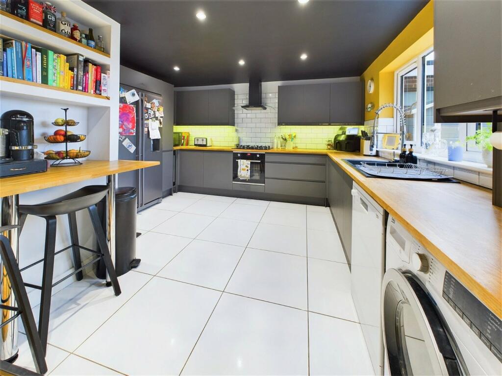 Additional image 2 of Cissbury Way, Shoreham by Sea