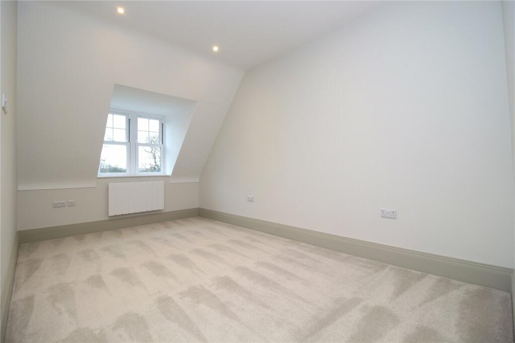 Additional image 9 of Chewton Farm Road, Highcliffe, Dorset, BH23