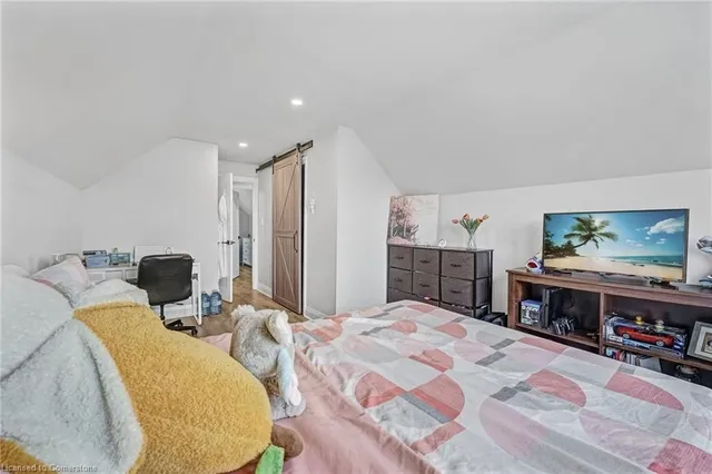 Additional image 18 of 237 East 19th St