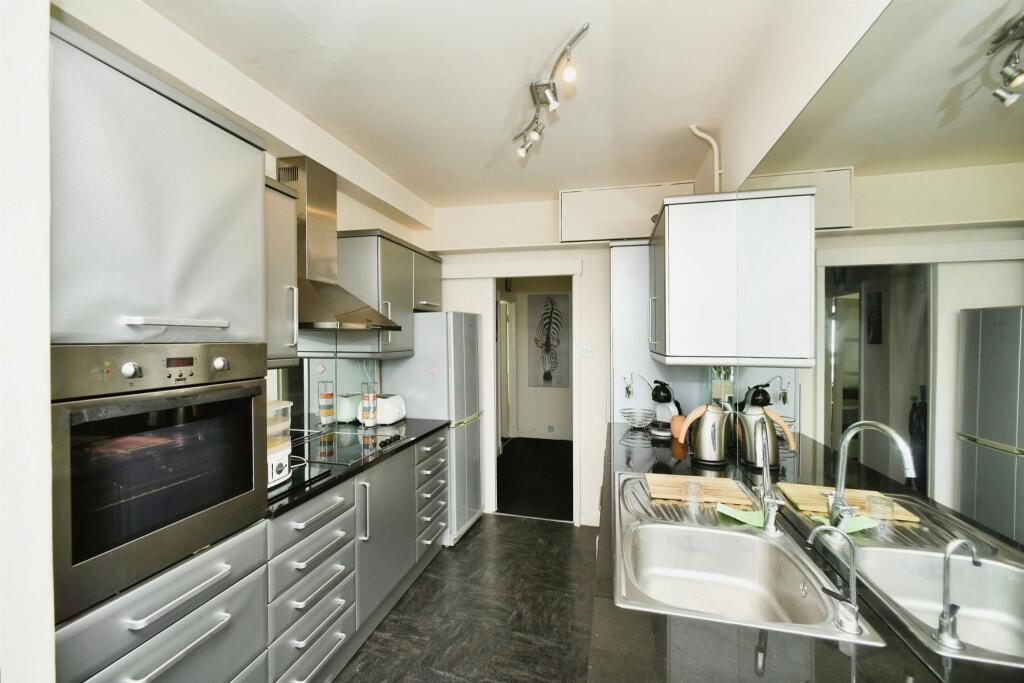 Additional image 18 of Marine Gate, Brighton