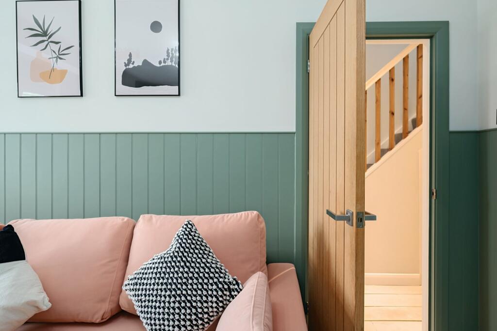 Additional image 12 of Oxen Avenue, Shoreham, West Sussex, BN43