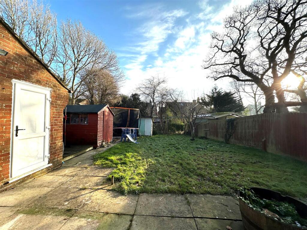 Additional image 13 of Beuzeville Avenue, Hailsham