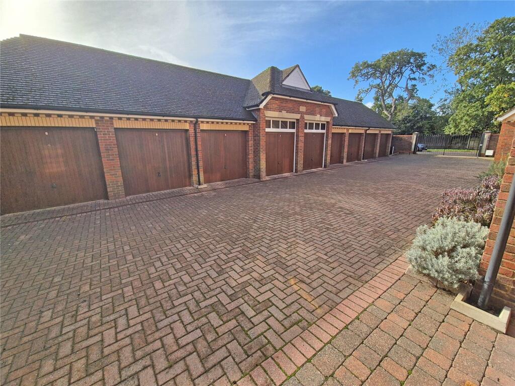 Additional image 16 of Ashley Road, New Milton, Hampshire, BH25