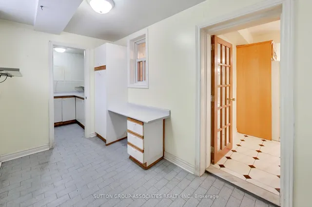 Additional image 14 of 1 Burlington Cres