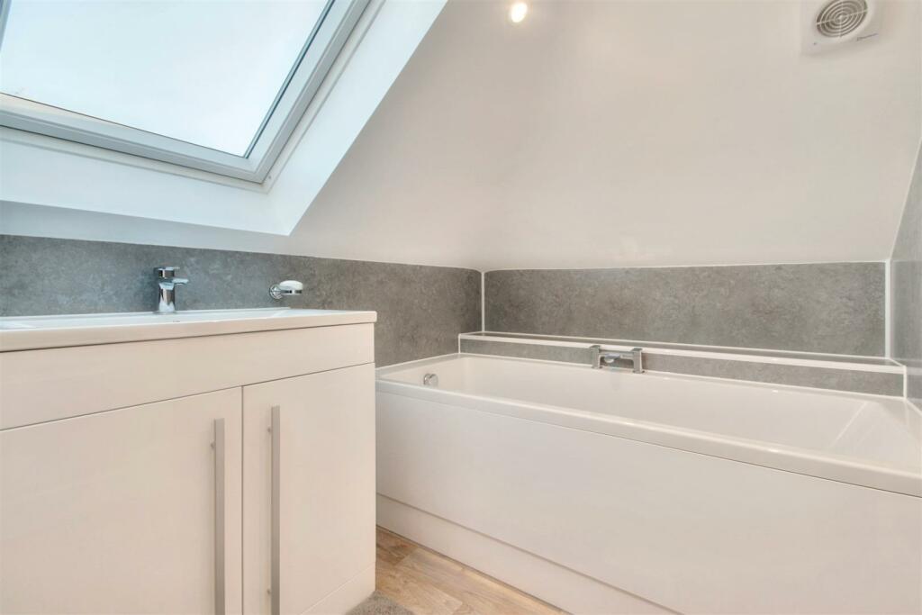 Additional image 14 of Glynde Avenue, Goring-By-Sea, Worthing