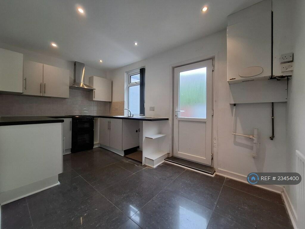 Additional image 4 of Tottington Road, Bury, BL8