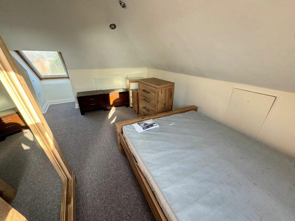 Additional image 7 of THREE DOUBLE BEDROOM STUDENT (P07604)