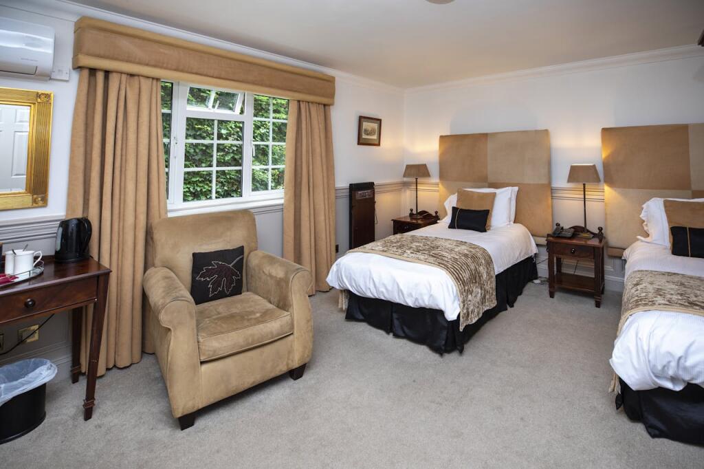 Additional image 4 of The Lord Bute, 181-185 Lymington Road, Christchurch, BH23 4JS