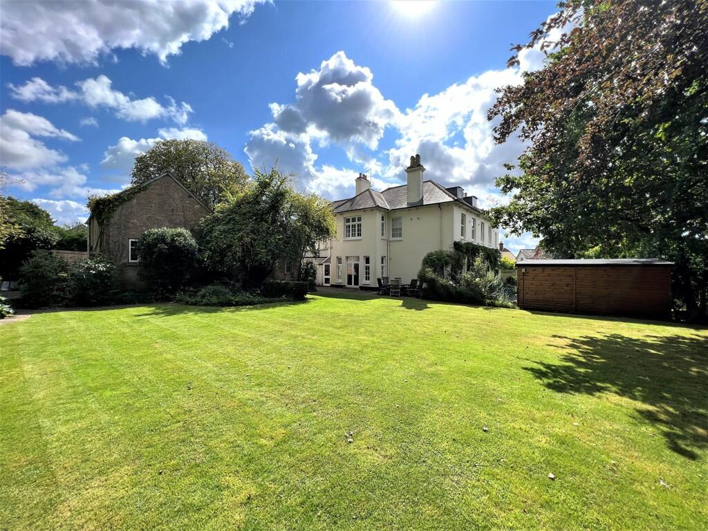 Additional image 5 of Stoneleigh House, 2 Rowlands Hill, Wimborne, Dorset, BH21 1AN