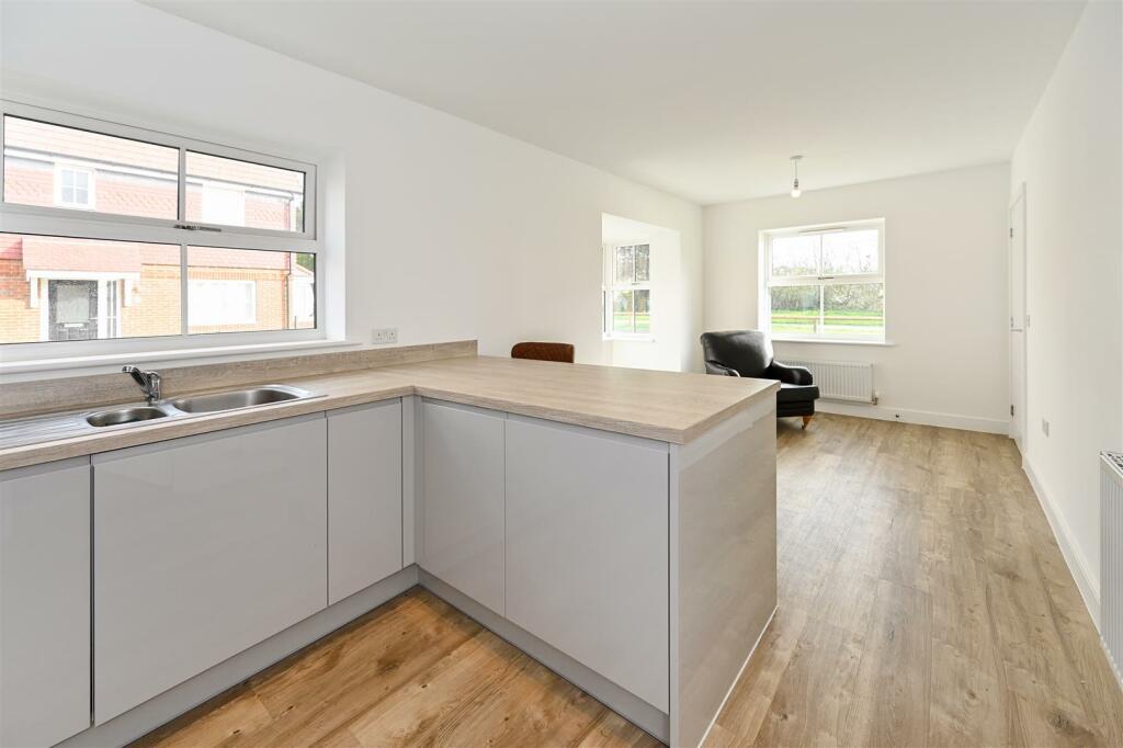 Additional image 6 of Steeple Chase Way, Fontwell