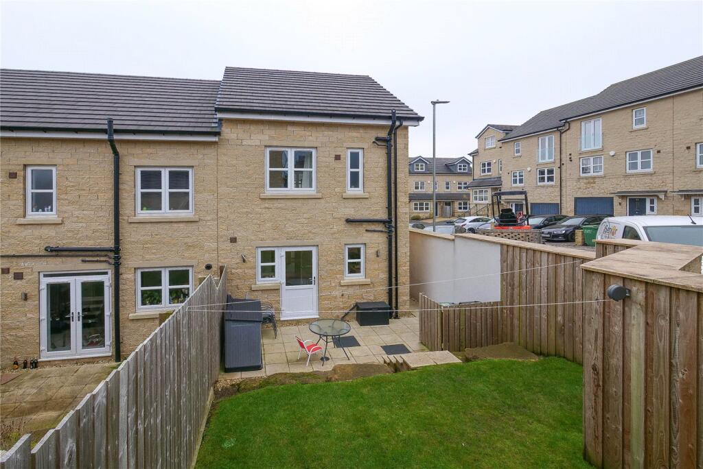 Additional image 20 of Hutton Hall Drive, Bradford, West Yorkshire, BD2