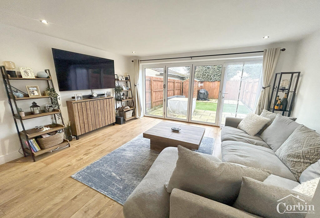 Additional image 4 of Cherry Grove, Ferndown, Dorset