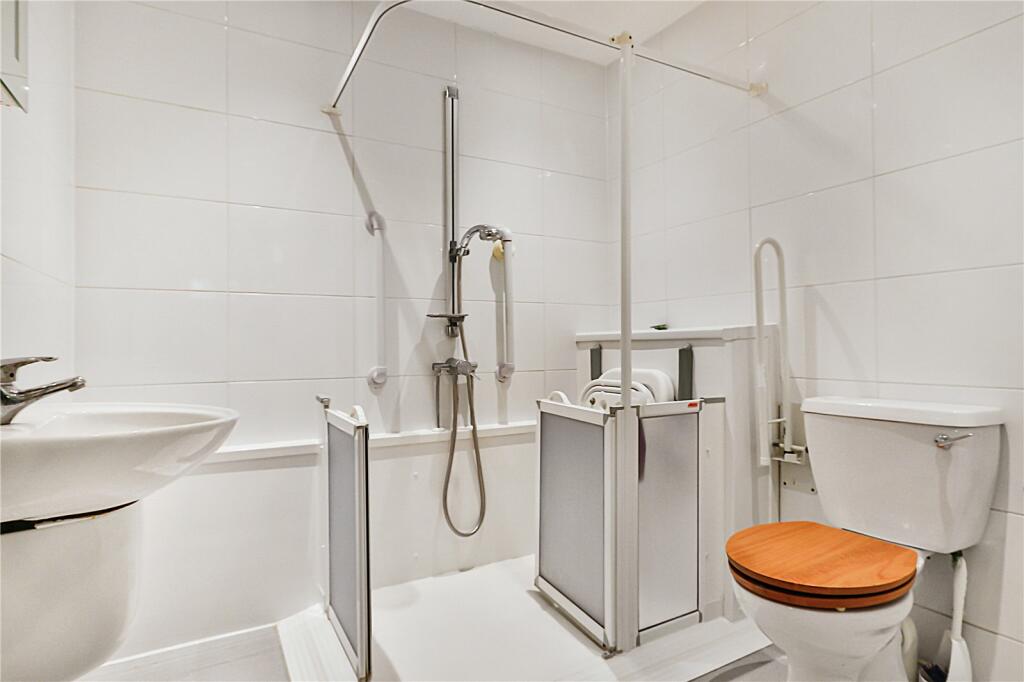 Additional image 7 of Queens Park Avenue, Queens Park, Bournemouth, BH8