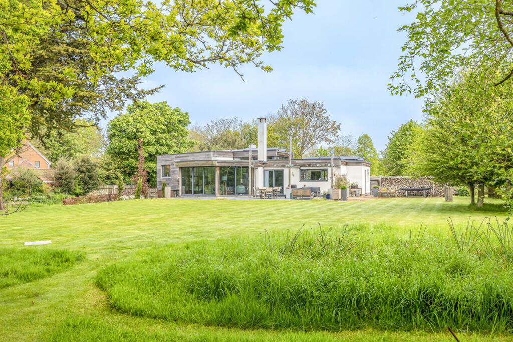 New Milton, Hampshire, BH25